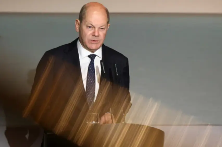 Μισό εκατομμύριο ευρώ για να παρακολουθήσει ο Σολτς και υπουργοί του το Euro 2024