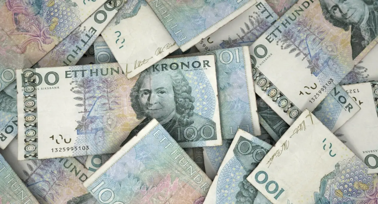 Οι Σουηδοί χάνουν το ενδιαφέρον τους για το ευρώ - Ενισχύεται η κορώνα