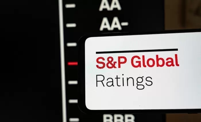 S&P: Ελλάδα και Κύπρος μπαίνουν στο 2026 με ισχυρή ανάπτυξη - Aδύναμος κρίκος τα εξωτερικά ελλείμματα