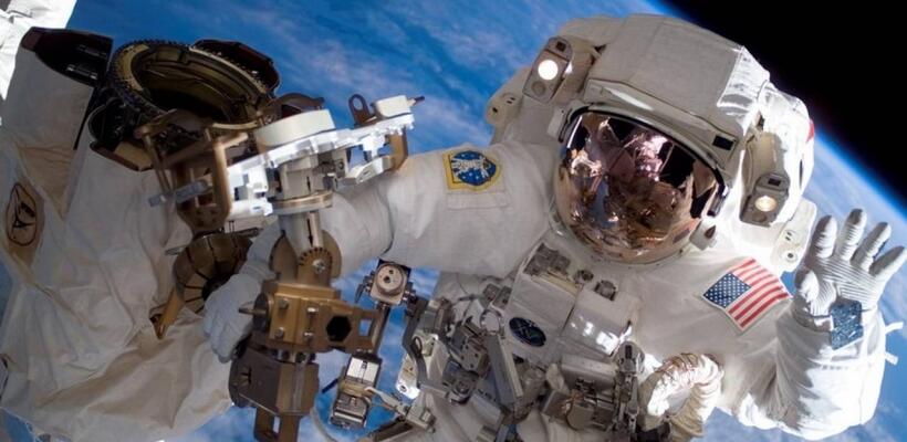 Κριστίνα Κοχ θα σπάσει το ρεκόρ γυναικείας παραμονής στο διάστημα