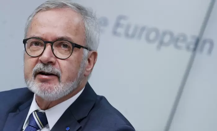 Στη Λευκωσία σήμερα ο πρόεδρος της ΕΤΕπ