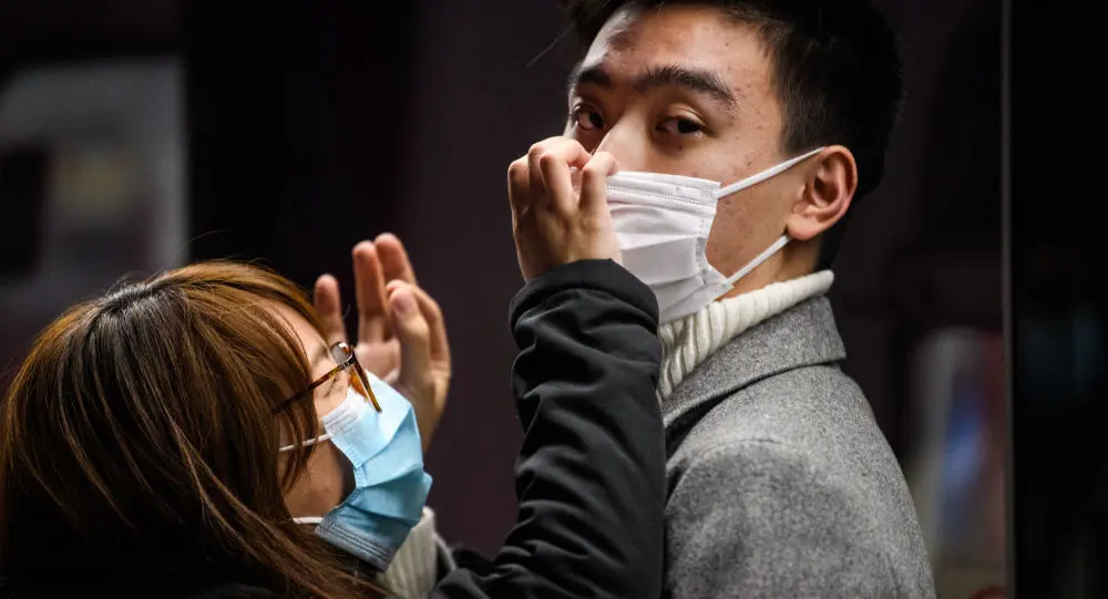 Εργοστάσιο για χειρουργικές μάσκες σε χρόνο ρεκόρ ετοιμάζουν οι Κινέζοι