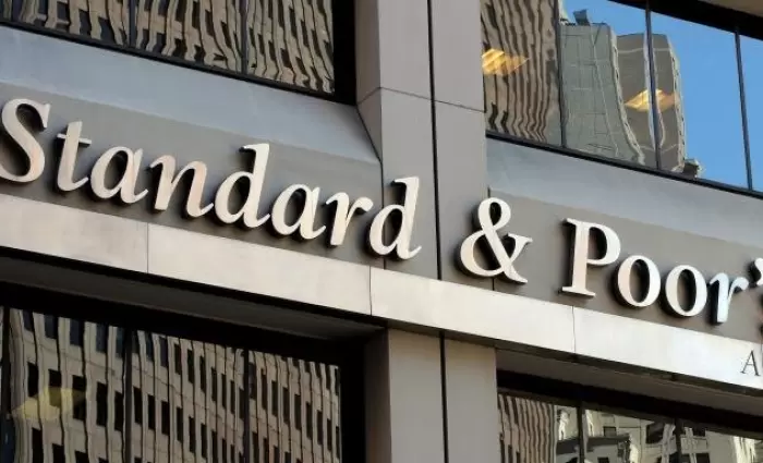 S&P: «Βλέπει» βελτίωση των κερδών των κυπριακών τραπεζών