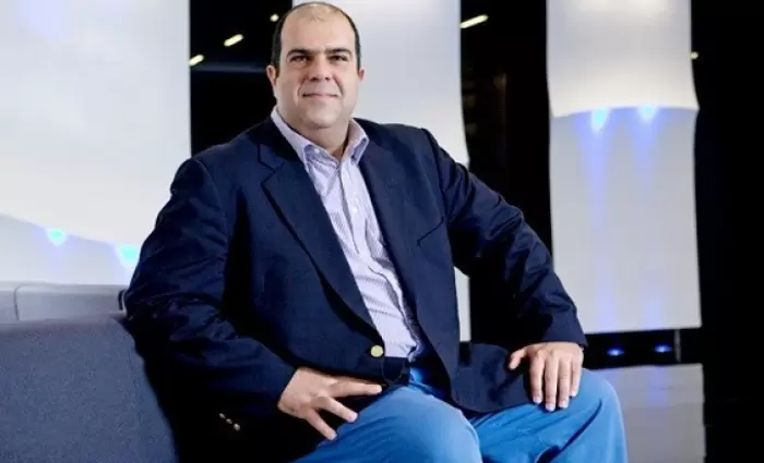 «Ντελιβεράς» o Στέλιος Χατζηιωάννου - 4 νέες 