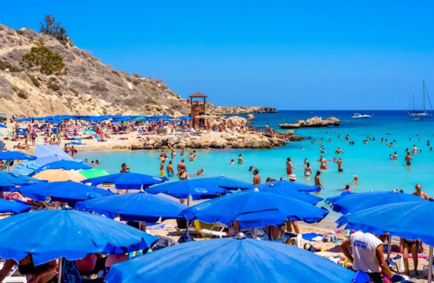 Ελεγκτική: 5 Ξενοδοχεία πληρώνουν €8,5 εκατομμύρια λιγότερο ενοίκιο στο κράτος