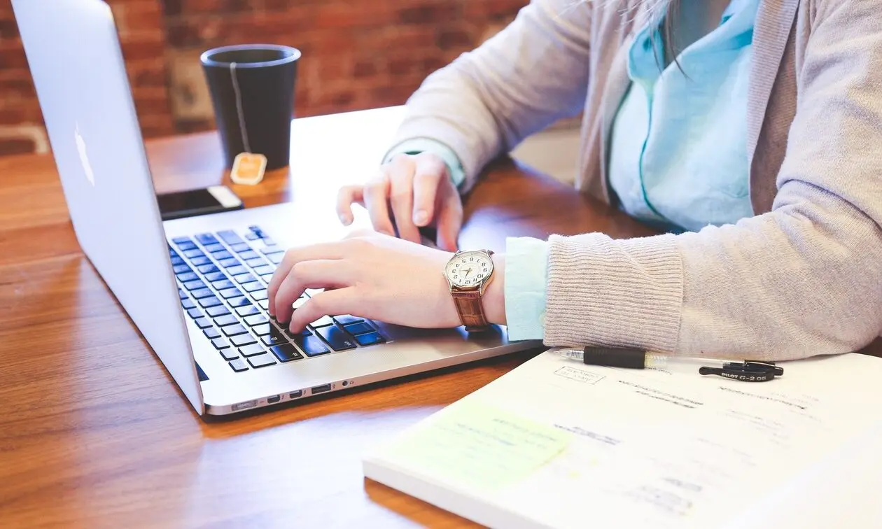 Αναμένει το νέο έτος για αναδιάρθρωση στα εργασιακά η ΣΕΚ