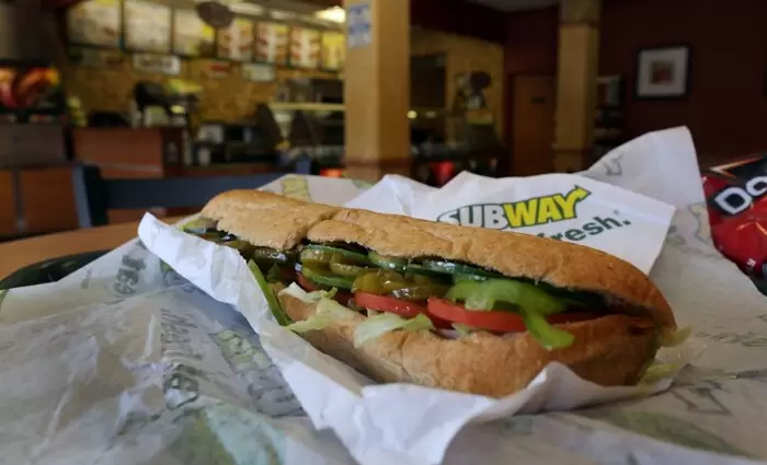 Πωλήθηκε η Subway: Πώς μια επένδυση $1.000 έφτασε να αξίζει $10 δισ!