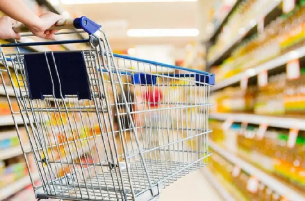 Καθαρά Δευτέρα: Πώς λειτουργούν καταστήματα, φούρνοι και σούπερ μάρκετ