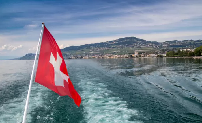 Ελβετία: Ήπια αύξηση των εξαγωγών προς τις ΗΠΑ πριν τεθεί σε ισχύ ο δασμός 39%