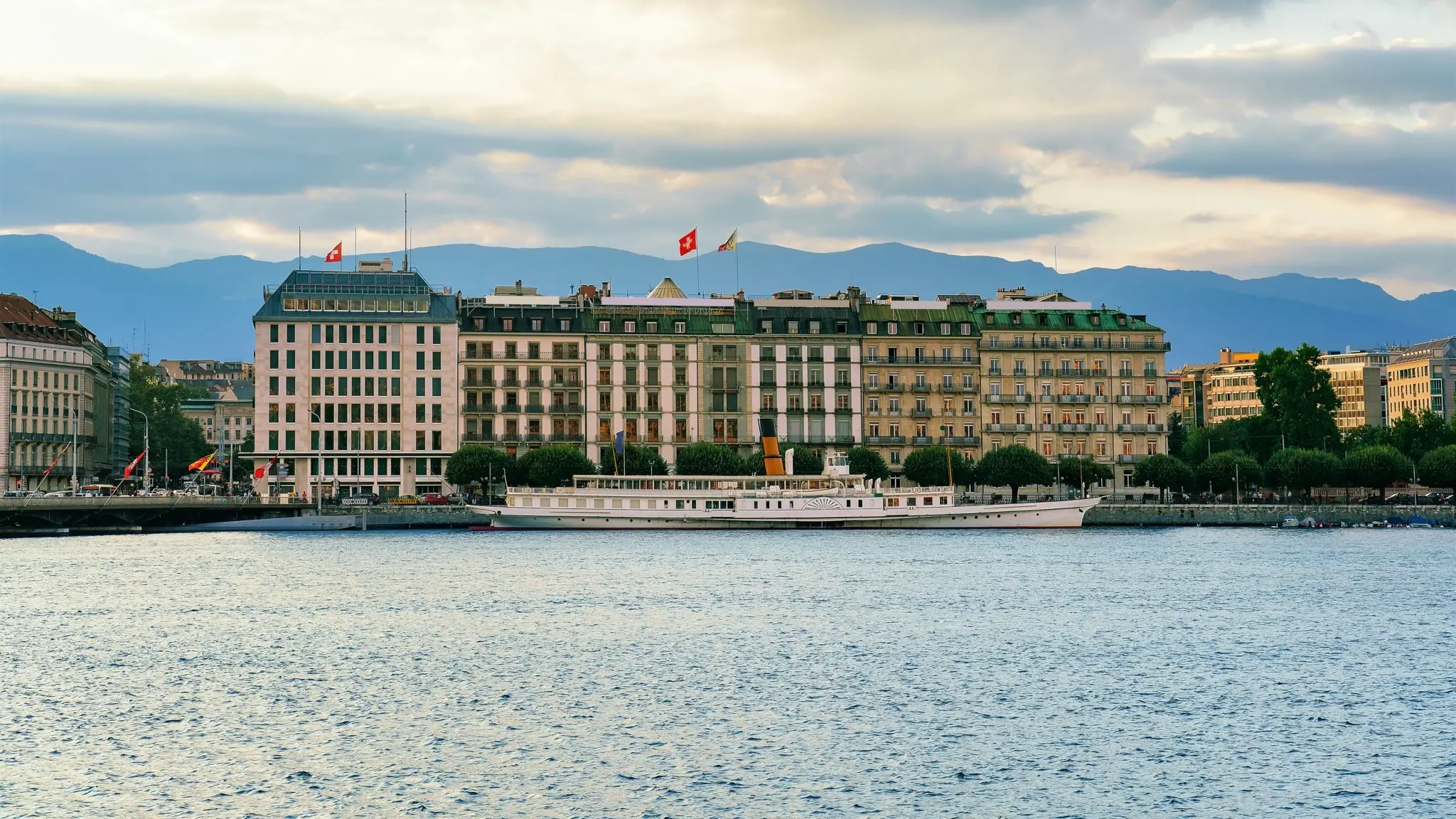 Στο μάτι της εφορίας… τα σαλέ στην Ελβετία (γράφημα)