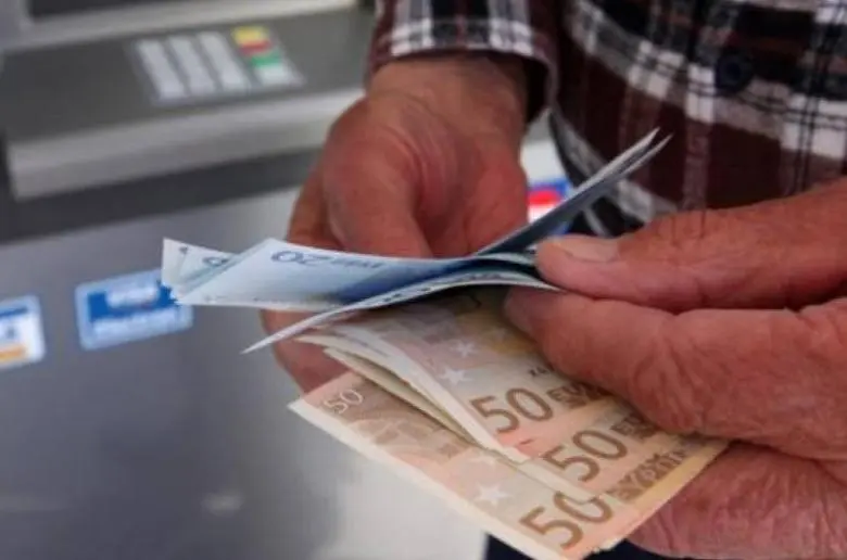 Μέχρι και τους 9 μήνες είχαν φτάσει οι καθυστερήσεις στην καταβολή συντάξεων