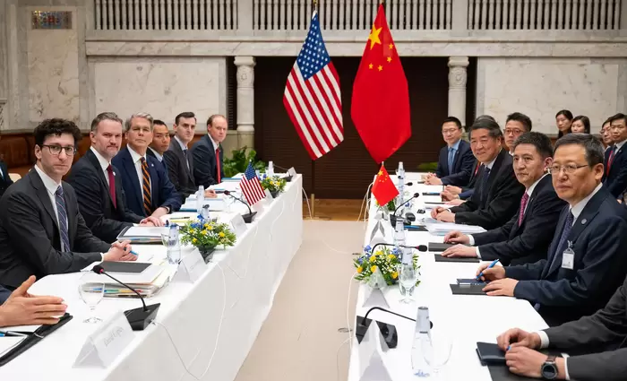 Στον Τραμπ η… τελευταία λέξη για δασμολογική εκεχειρία ΗΠΑ – Κίνας