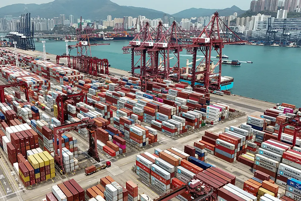 Αναλυτές μετά το δασμολογικό σοκ: Έρχεται υψηλότερος πληθωρισμός και νέα αναταραχή στις αγορές (γράφημα)