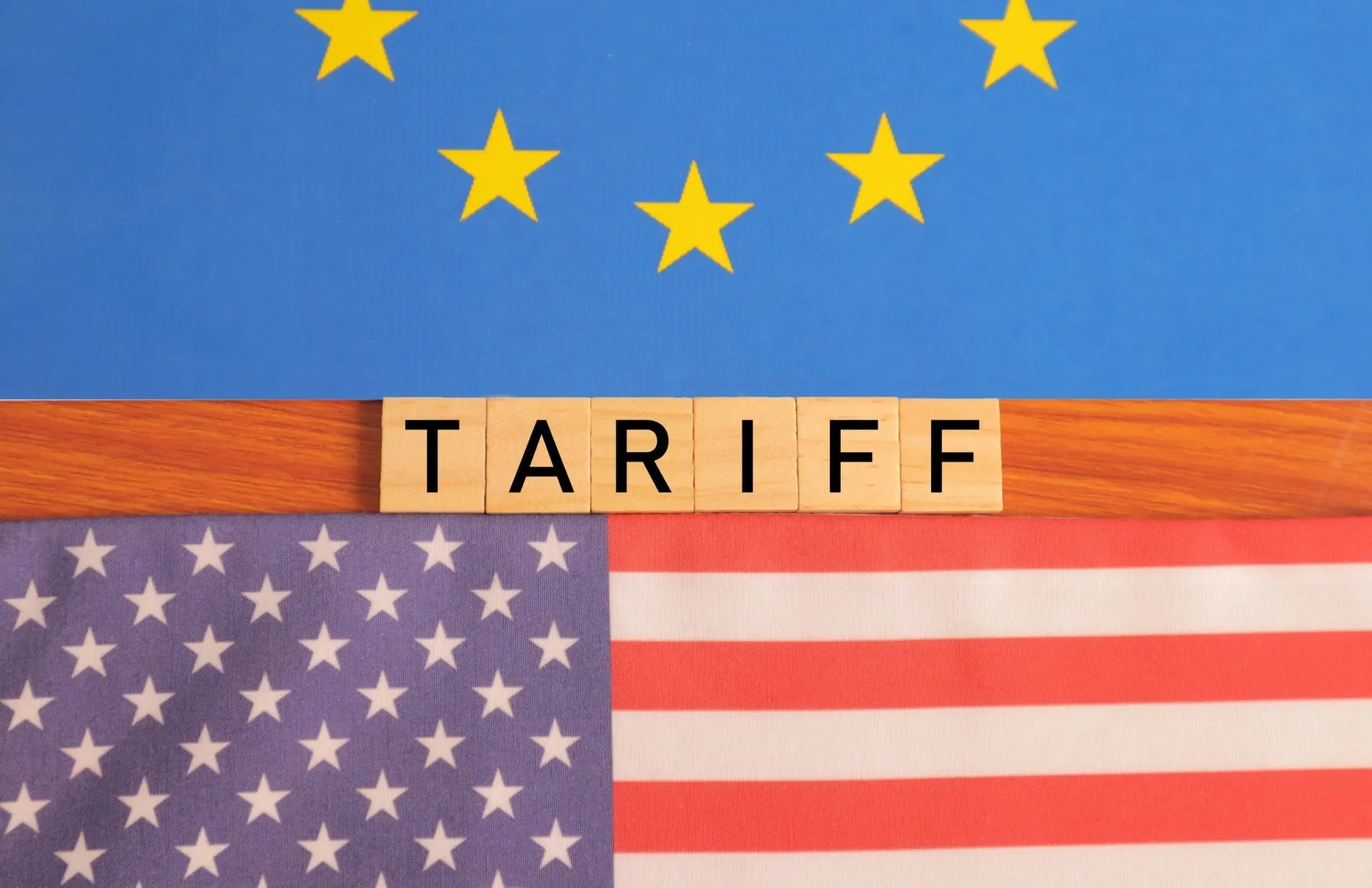 Oxford Economics: Οι δασμοί δεν θα περιορίσουν τις καταναλωτικές δαπάνες στην Ευρώπη