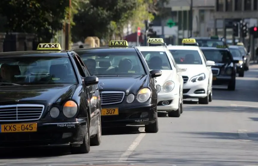 Απεργία για τους οδηγούς ταξί στο αεροδρόμιο Λάρνακας για «λόγους επαγγελματικής επιβίωσης»
