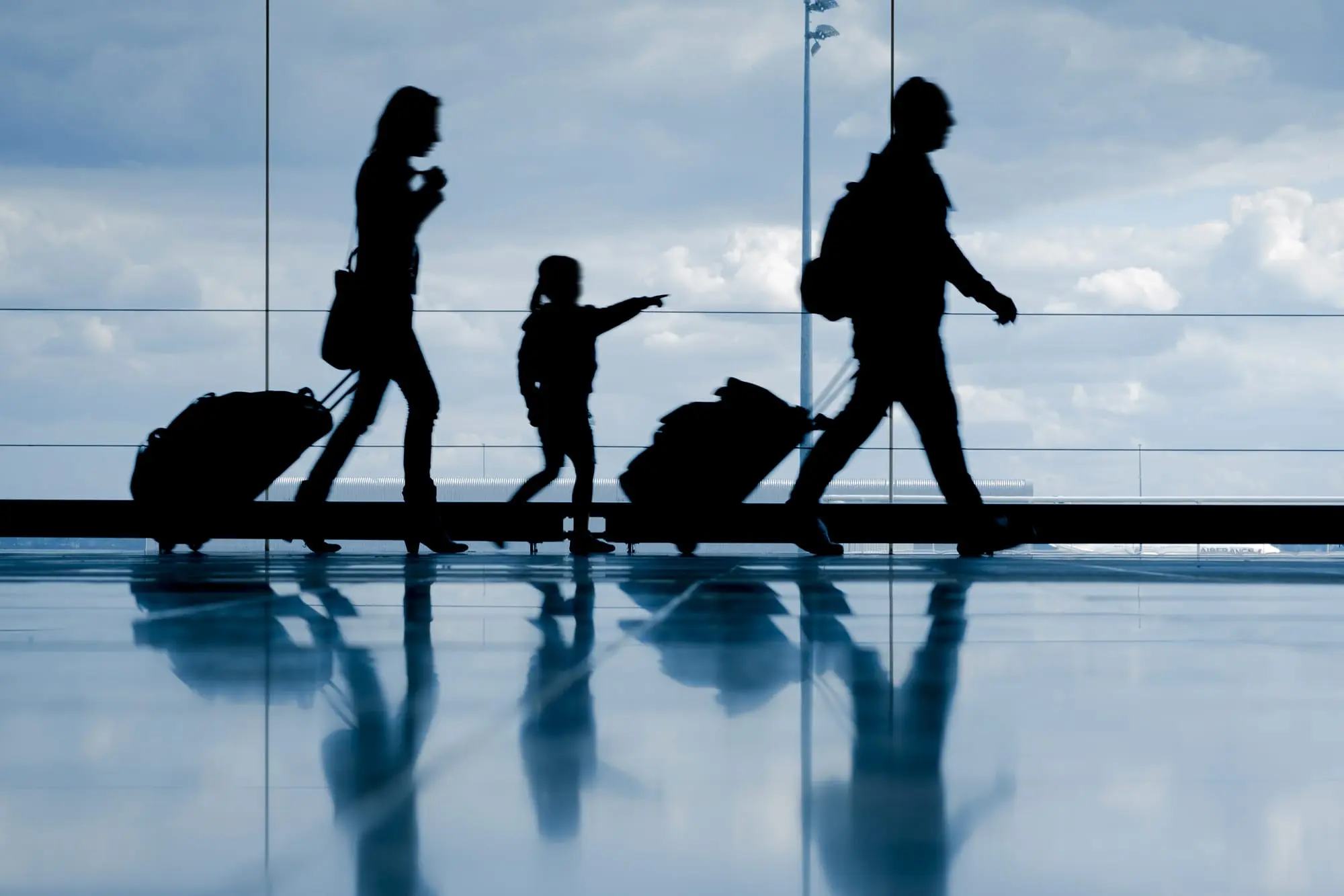 Πολλοί οι Κύπριοι «τουρίστες» τον Μάρτιο – Διψήφια αύξηση στα ταξίδια