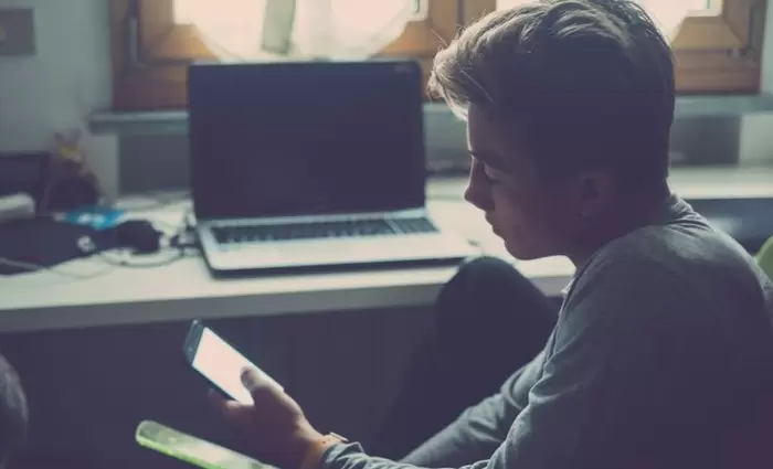 Γιατί CEO τεχνολογικών εταιρειών περιορίζουν τα social media στα παιδιά τους