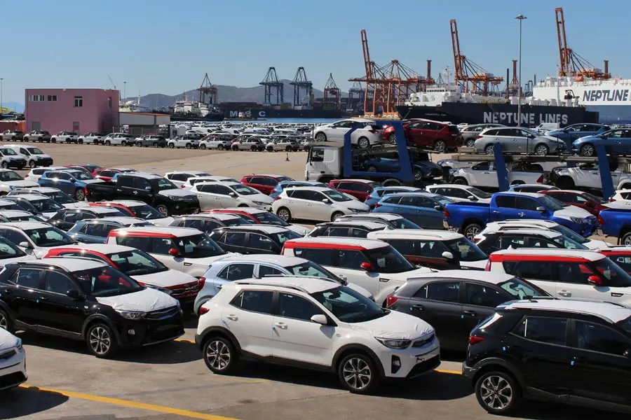 Εισήγαγαν αυτοκίνητα παρακάμπτοντας τον ΦΠΑ