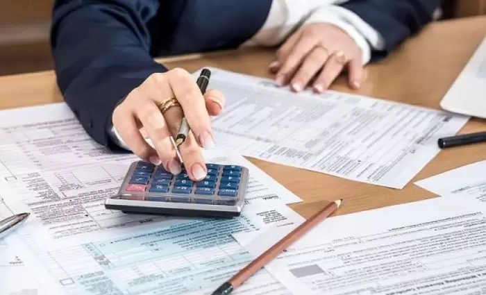 Kαταργείται πλήρως το τέλος των €350 για τις εταιρείες