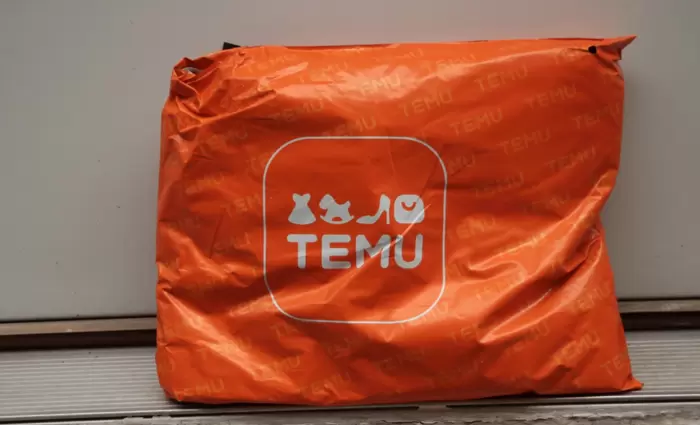 Έρχεται «ευρω-φόρος» €2 σε πακέτα από Shein και Temu