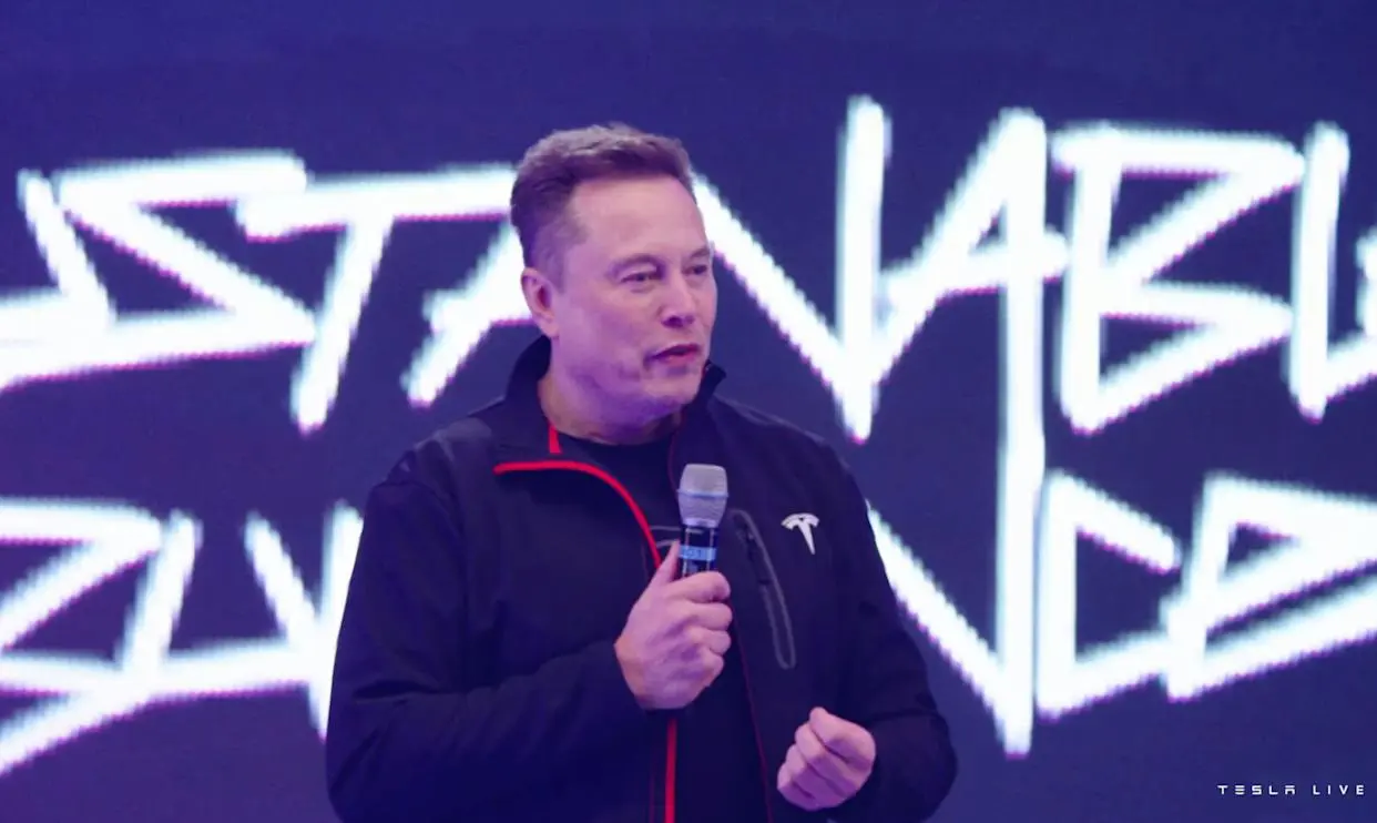 Έλον Μασκ: Οι μέτοχοι της Tesla ενέκριναν το αστρονομικό πακέτο αποδοχών του $1 τρισ.