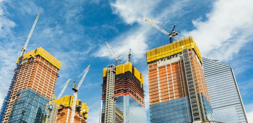 Χτίζουν πύργους στην Λεμεσό για να τους κάνουν Airbnb