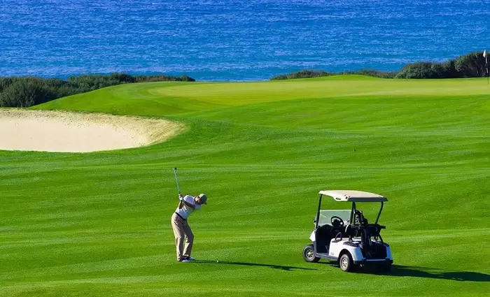 Επί 40 χρόνια παλεύουν για γήπεδο γκολφ στην ελεύθερη Αμμόχωστο