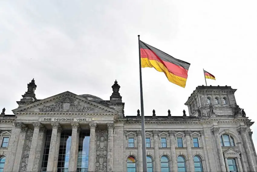 Βερολίνο: Κάνουμε προσπάθεια αλλά δεν θα αυξήσουμε τα δάνειά μας