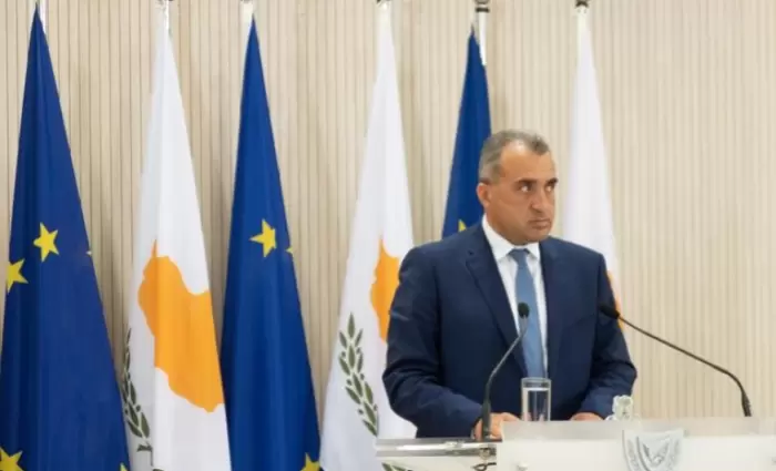 Τηλεργασία, περιορισμός εκδηλώσεων και γνωμάτευση για υποχρεωτικό εμβολιασμό