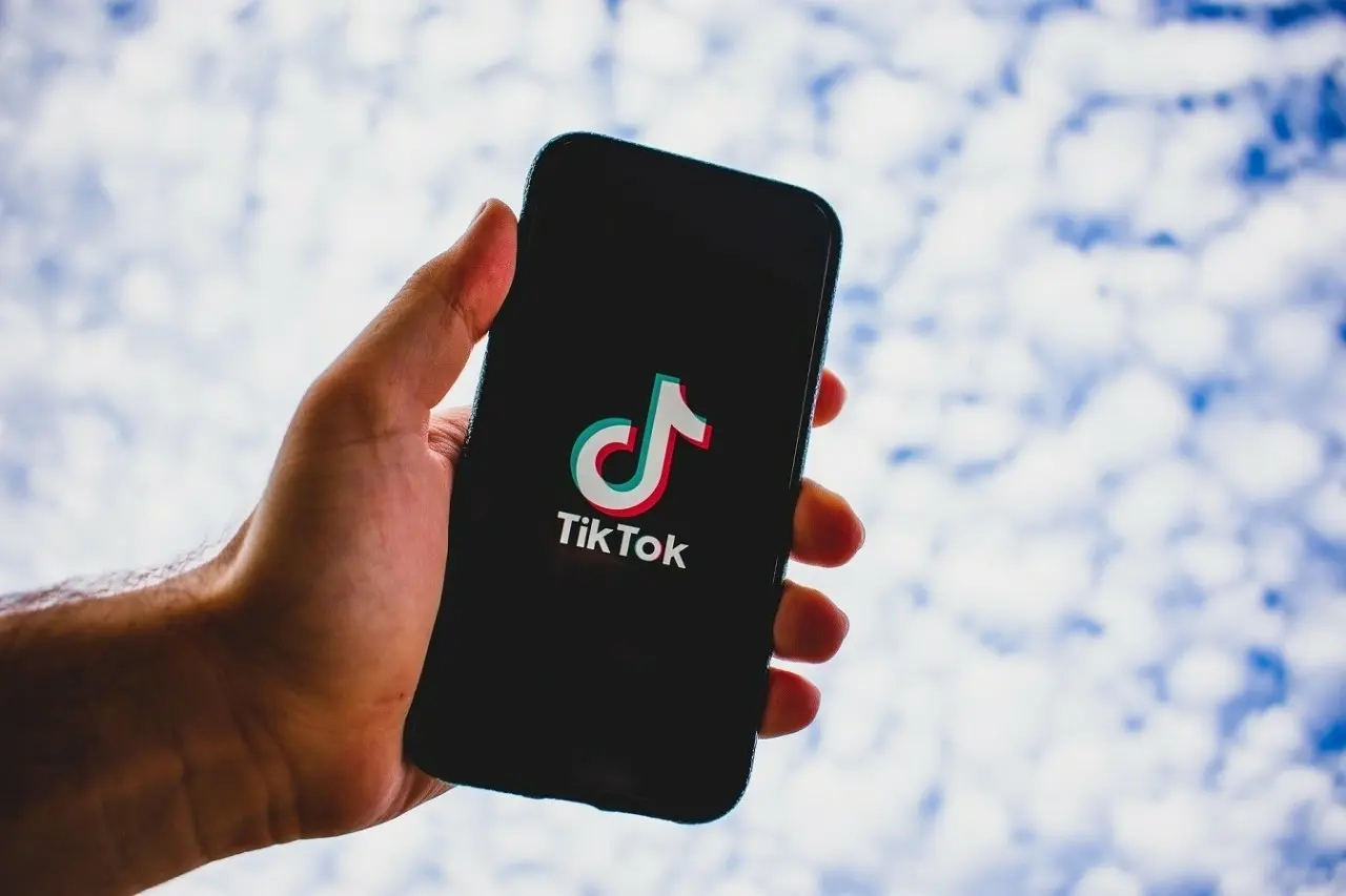 Τραμπ: Συμφωνία με την Κίνα για το TikTok - «Οι νέοι ήθελαν να σωθεί»