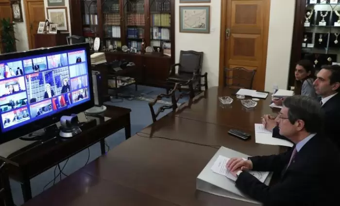 ΕΕ: Δέσμευση των 27 αρχηγών για στήριξη της ευρωπαϊκής οικονομίας