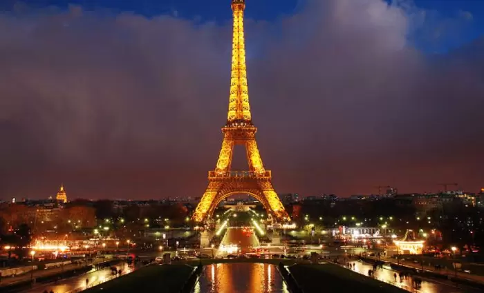 Πώς ο Μακρόν διόγκωσε το «τέρας του χρέους» στη Γαλλία