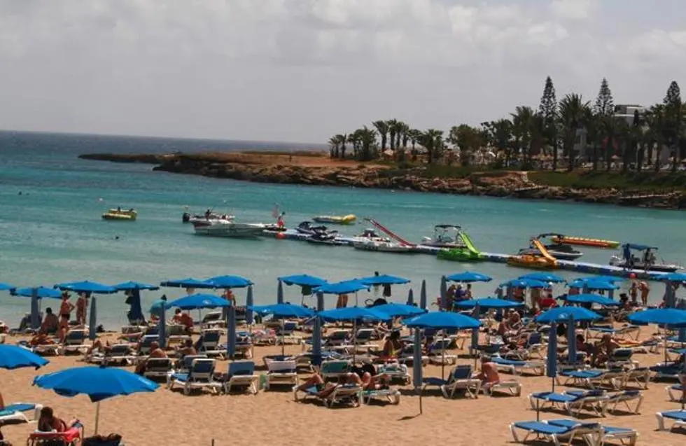 Πιο ακριβός ευρωπαϊκός τουριστικός προορισμός για τους Βρετανούς η Κύπρος