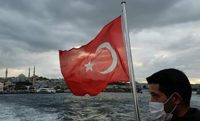 Τουρκία: Ανάπτυξη 7,4%… και βασικός μισθός στα €200 τον μήνα