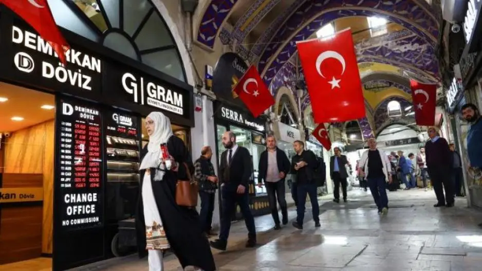 Αντιφάσεις τουρκικών τραπεζών για τα ΜΕΔ τους