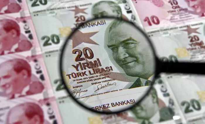 Άλμα σημείωσε η τουρκική λίρα μετά την απόφαση της Κεντρικής Τράπεζας