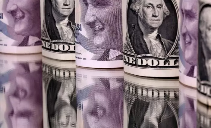 FT: Η Τουρκία αγωνιωδώς ψάχνει για ξένο συνάλλαγμα