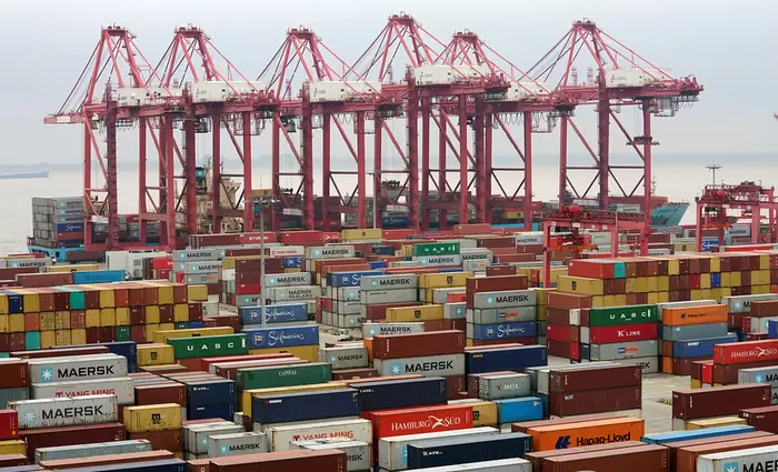 Ενισχύεται σημαντικά η βιομηχανία και το λιανικό εμπόριο στη Κίνα