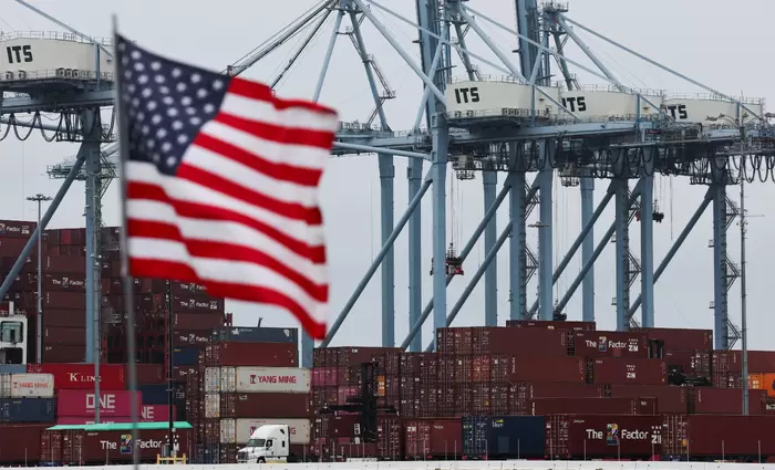 ΗΠΑ: Συρρικνώθηκε το εμπορικό έλλειμμα τον Ιούνιο – Σε χαμηλό 5ετίας οι εισαγωγές