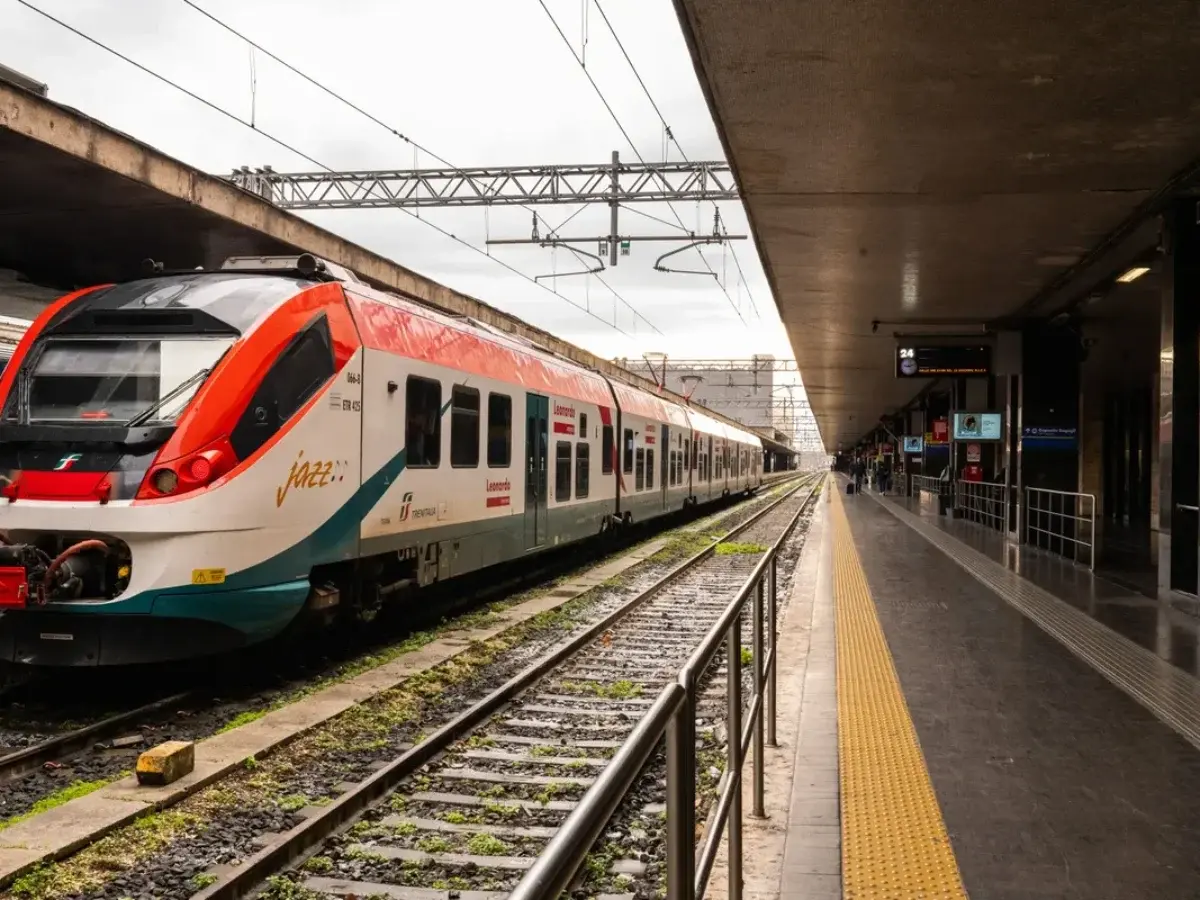 Μπαίνει στα ιταλικά τρένα το σύστημα Starlink του Μασκ