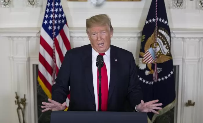 Τράμπ: Συμφωνία για το μεταναστευτικό με αντάλλαγμα το τείχος