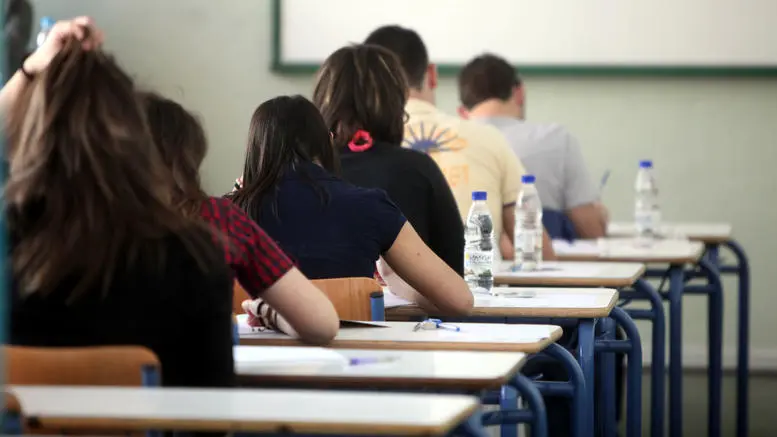 Έντονες ανησυχίες ΚΕΒΕ για τη σύγκρουση στην παιδεία