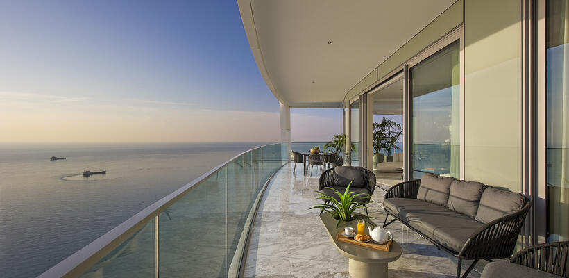 Your Home in the Sky: Πώς είναι ένα διαμέρισμα στο εντυπωσιακό Trilogy (Φώτος)