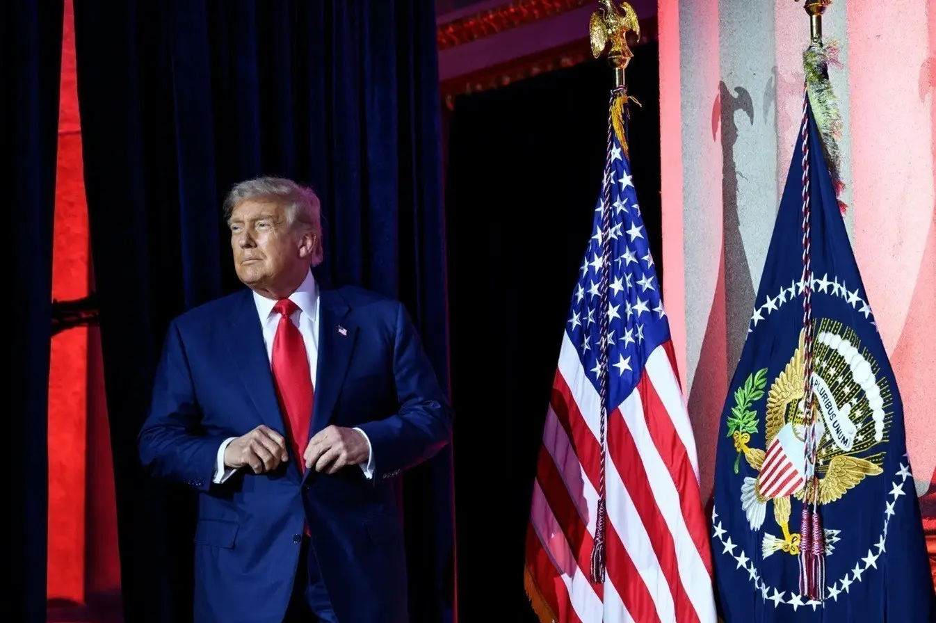 Τραμπ: Οι δασμοί έχουν θετική επίδραση στο χρηματιστήριο - Σχεδόν κάθε μέρα ρεκόρ