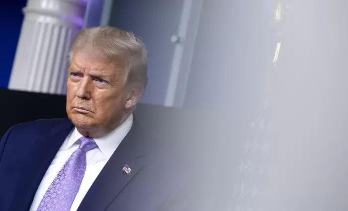 Μπλοκάρουν Τραμπ, Facebook, Τwitter, Youtube