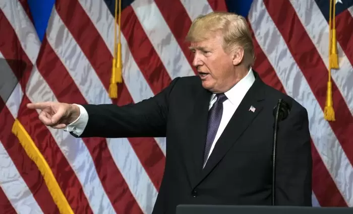 Τραμπ: Ίσως καθυστερήσει η υπογραφή συμφωνίας με Κίνα