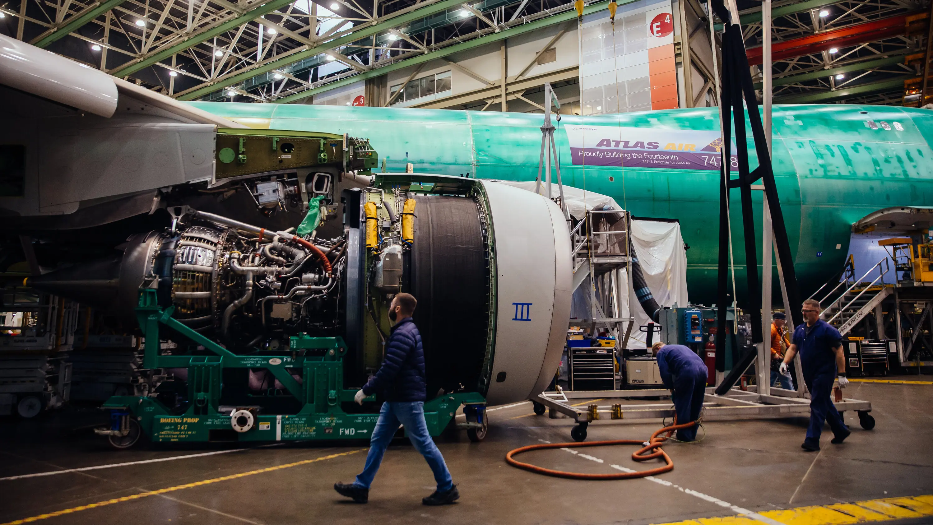 ΗΠΑ: Ποιοι κλάδοι και εταιρείες ωφελούνται από το Made in America του Τραμπ