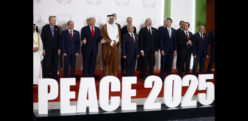 Bloomberg: Ο Τραμπ δρέπει τις δάφνες του στη Μέση Ανατολή αλλά τα δύσκολα έρχονται