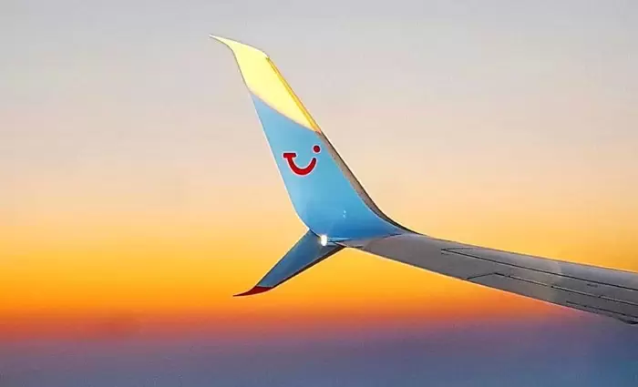 H Tui προβλέπει ανάκαμψη του τουρισμού το καλοκαίρι