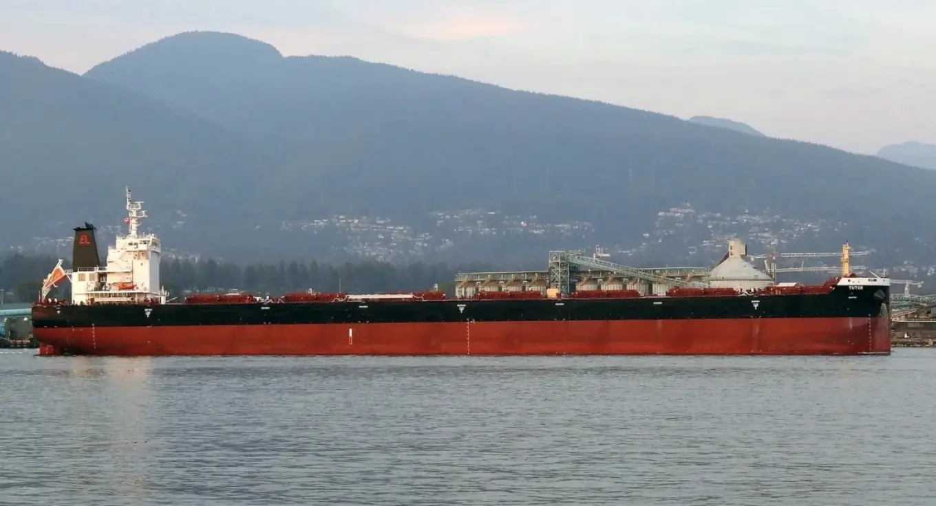 Υεμένη: Χτυπήθηκε ελληνόκτητο φορτηγό πλοίο από τους Χούθι